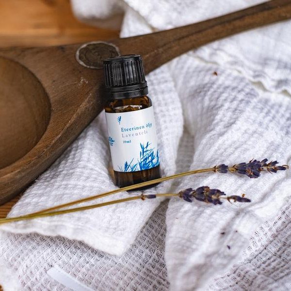 Zpoistunut Zpoistunut! Eteerinen ?ljy Laventeli 10 ml, Saaren Taika