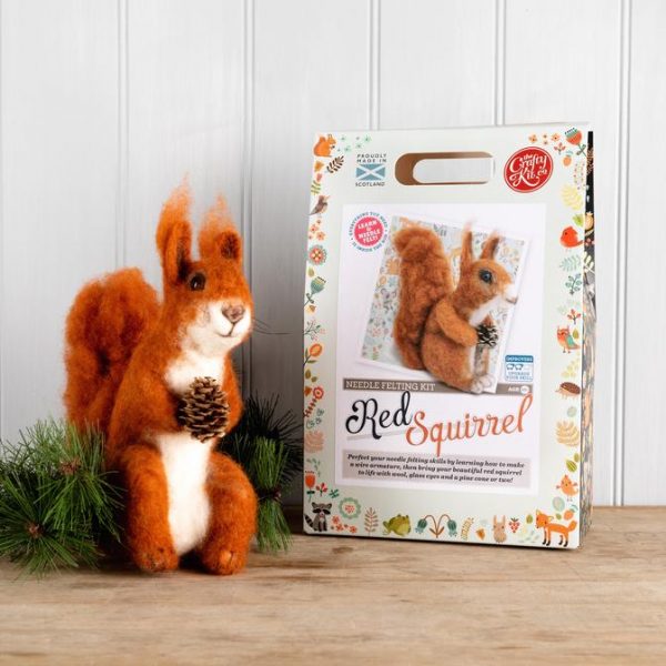 Zpoistunut Neulahuovutus askartelupaketti Orava (ohjeet englanniksi), The Crafty Kit Company