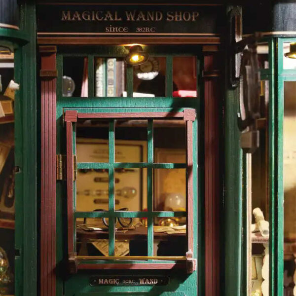 DIY Miniatyyritalo – Magic Shop - Image 4