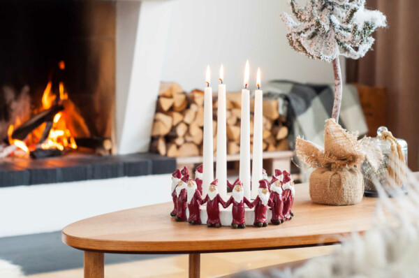 Adventtikynttelikkö tontut punainen - Image 2