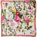 Silkkihuivi Ruusutarha Rose Flower Garden 90 x 90 cm, Koustrup & Co on lisätty toivelistallesi