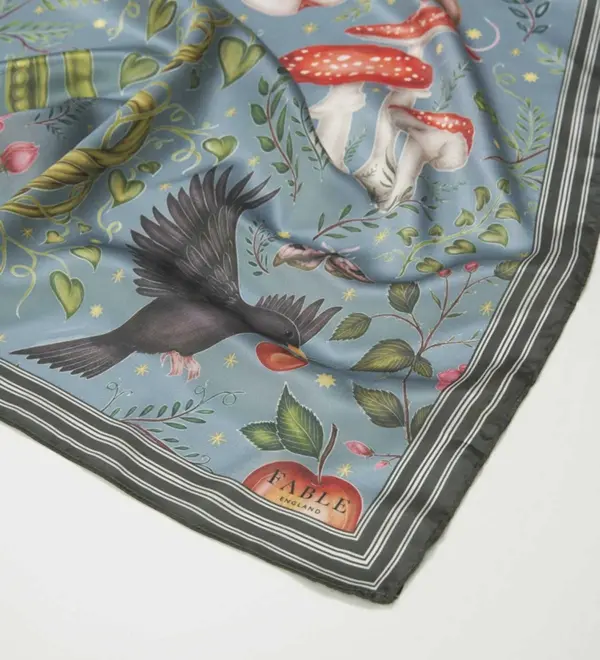 Huivi Satumetsä turkoosi 70 x 70 cm, Fable England - Image 3