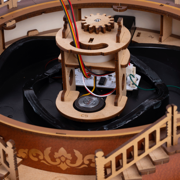 DIY miniatyyri Karuselli - Classic Carousel, Robotime - Image 6