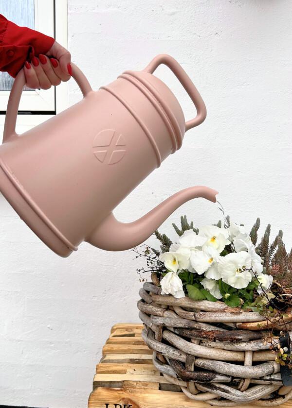 Lungo kastelukannu Vaalea roosa - Pink 8 litraa, Xala - Image 2